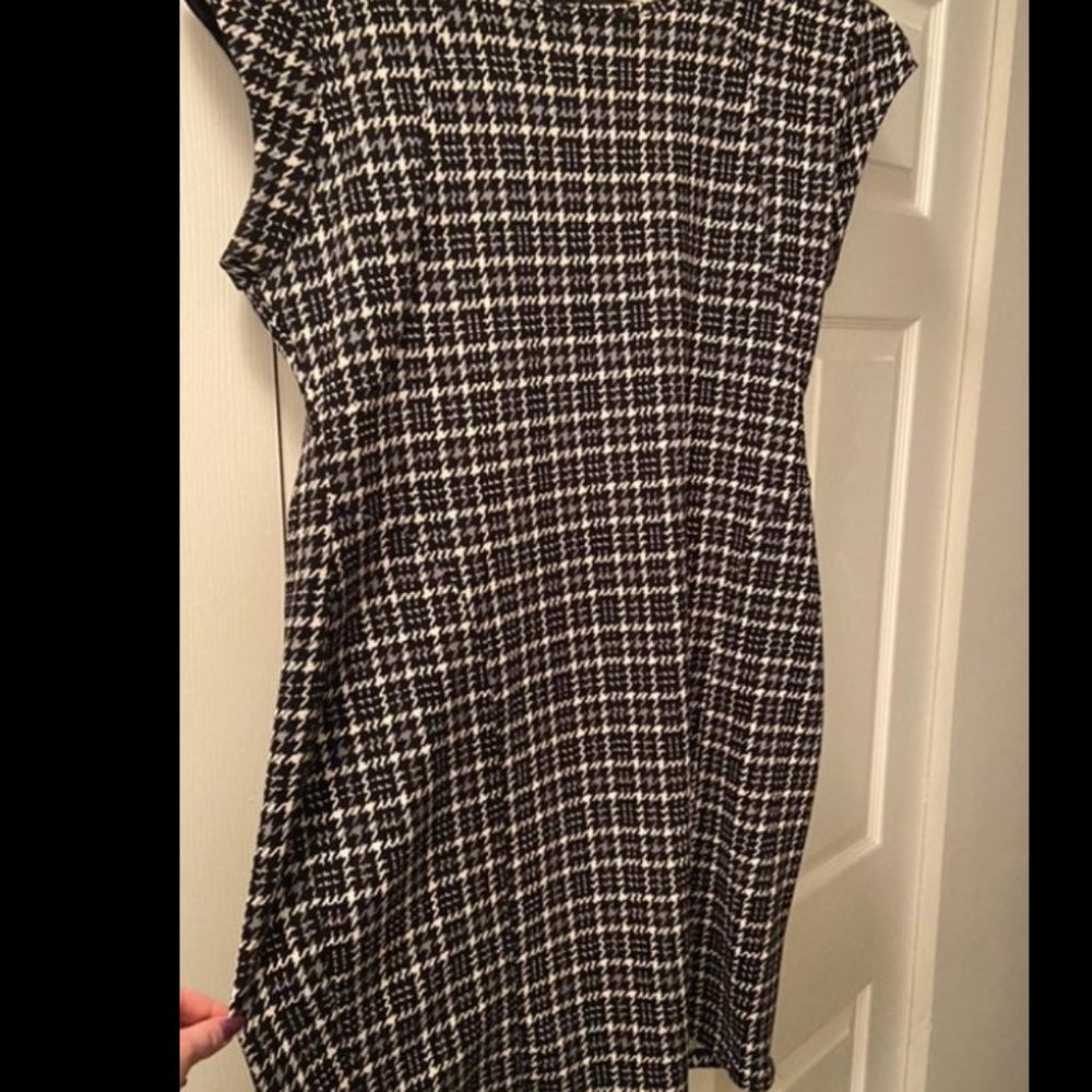 Houndstooth Pinup Style Wiggle Dress